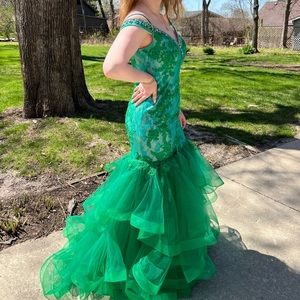 Stunning Prom Dress Size L